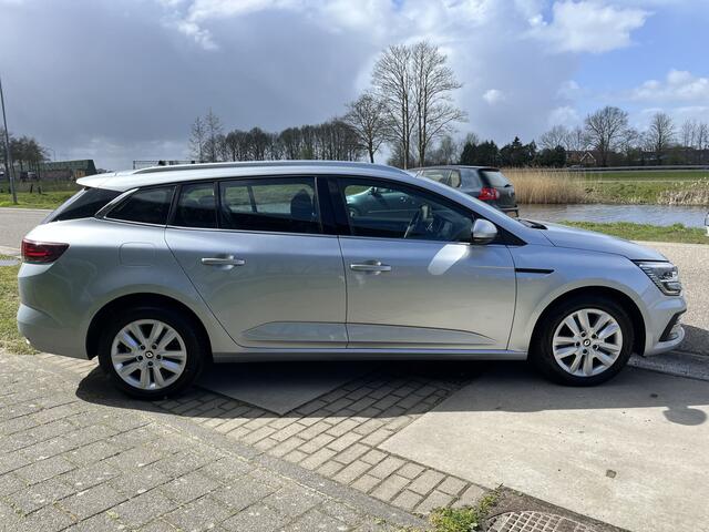 Renault MEGANE Estate 1.3 TCe 140PK Equilibre / Apple Carplay - Android Auto / PDC V+A / Keyless / Climate / 2e Paasdag open 09.00-17.00 uur