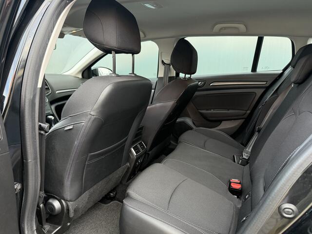 Renault MEGANE Estate BWJ 2022 1.6 160 PK E-Tech Plug-In Hybrid 160 Zen NIEUW BINNEN !!