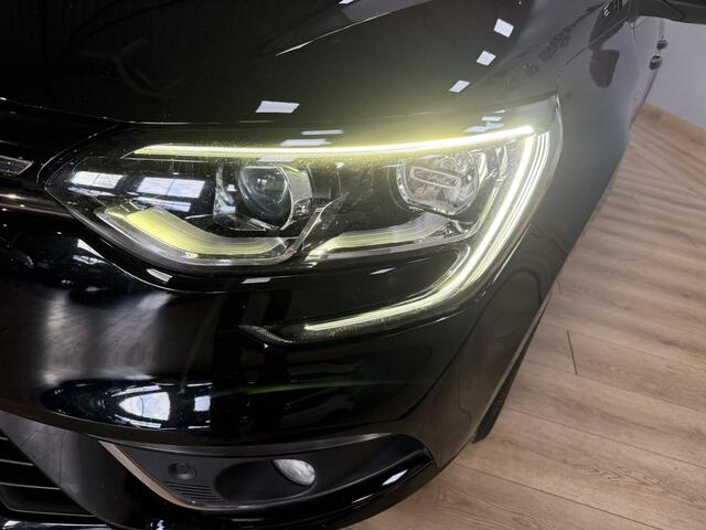 Renault MEGANE 1.3 TCe Bose Airco ECC | Camera | Stoelverwarming | Apple Carplay | Navigatie | Isofix | NAP