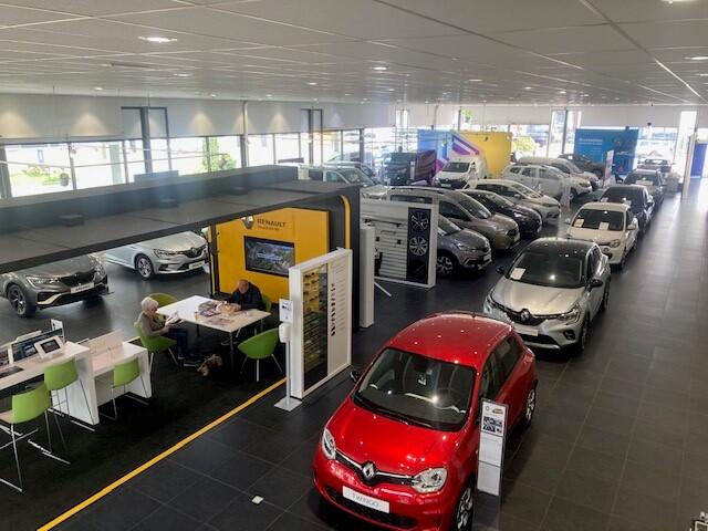 Renault MEGANE Estate 1.3 TCe 115 PK Limited | Parkeersensoren voor en achter | ECC | NAVI |