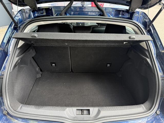 Renault MEGANE 1.3 TCe Zen | Trekhaak | Navigatie | Cruise Control | Climate Control |