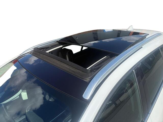 Renault MEGANE Estate 1.3 TCe Bose | Automaat | Schuif-Kantel Dak | Head Up Display | Sfeerverlichting | Adaptief Cruise Control | Stoelverwarming | Climate Control | Camera | 12 Maanden Bovag Garantie