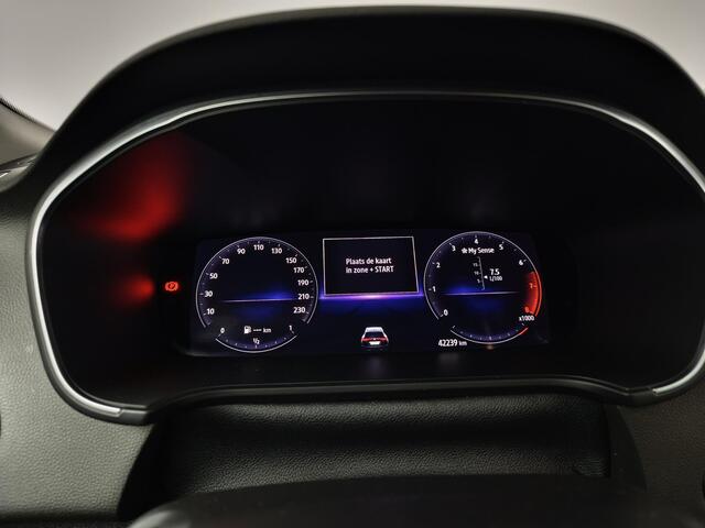 Renault MEGANE Estate 1.3 TCe 140 Techno | Trekhaak | NAP | Navigatie | Achteruitrijcamera | DAB | Key-less | Climate Control | LED | Dodehoek detectie |