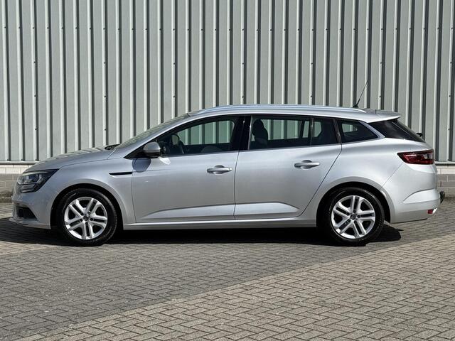 Renault MEGANE Estate 1.3 TCe Zen / Trekhaak 1700 KG / All Seasonbanden / Navigatie / Camera / Bluetooth / Netjes Onderhouden / Cruise Control / Climate Control /