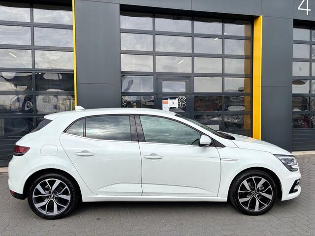 Renault MEGANE 1.3 TC 140 pk EDC Automaat Intens Camera Trekhaak