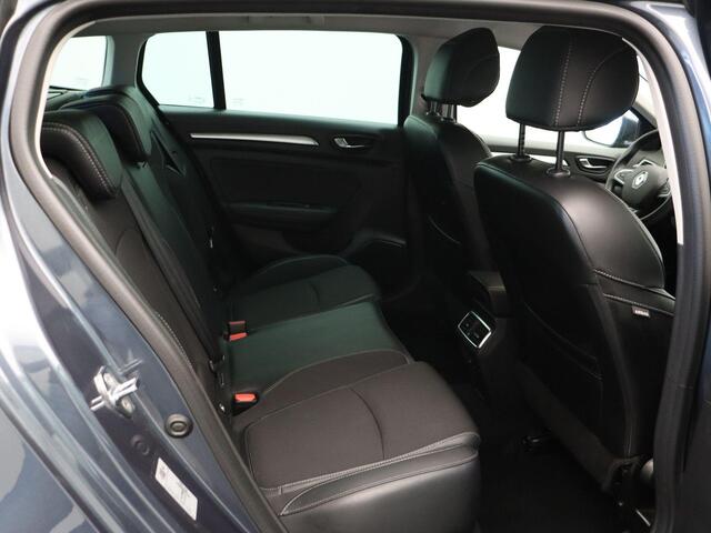Renault MEGANE Estate TCe 140pk Techno | Trekhaak | Climate control | Achteruitrijcamera | Parkeersensoren voor en achter |