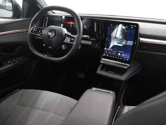 Renault MEGANE E-Tech EV60 Optimum Charge Techno | SOH 95% | Trekhaak | Groot Navigatie | 360 Camera | DAB | Apple CarPlay/ Android Auto | Stoel en stuurverwarming | Adaptieve Cruise Control | Dodehoek detectie |