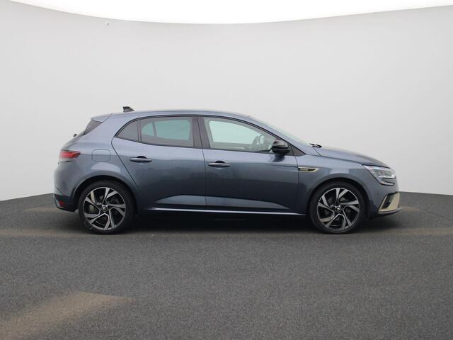 Renault MEGANE e-tech plug-in hybrid 1.6 E-TECH ENGINEERD AUTOMAAT | SPORTSTOELEN | NAVIGATIE | CAMERA | WINTERPAKKET | LMV | DAB | ADAPTIEVE CRUISE | CLIMA | 12 MAANDEN BOVAG GARANTIE |