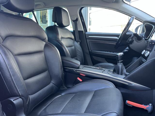 Renault MEGANE Estate 1.3 TCe Business Edition One Airco Cruise control Parkeersensoren voor en achter Telefoonverbinding Stuurwielbediening 5-Persoons Navigatiesysteem 1e eigenaar Dealer onderhouden