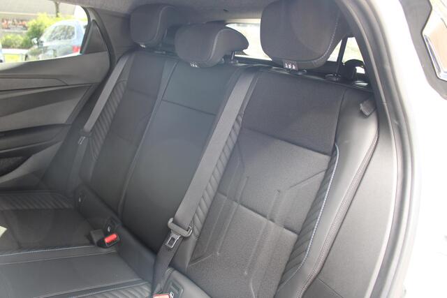 Renault MEGANE E-Tech comfort range esprit alpine 60 kWh | Dodehoekdetectie | Adaptieve Cruise