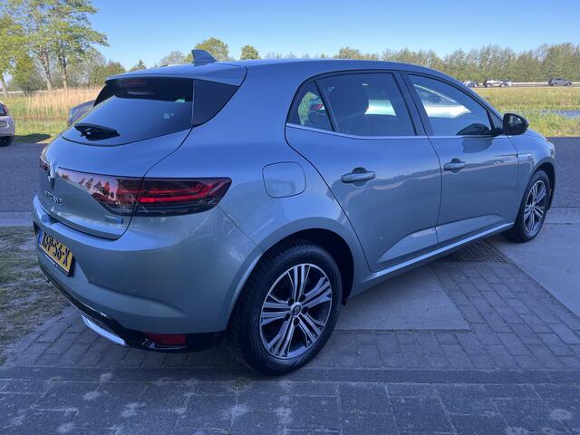 Renault MEGANE 1.6 E-Tech Plug-In Hybrid 160PK Business Edition One / Keyless / PDC V+A / Climate / LMV /