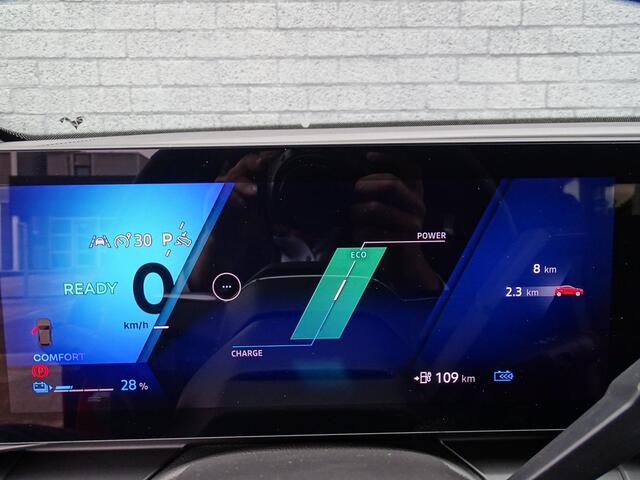Renault MEGANE E-Tech comfort range Business Edition 60 kWh NU 5 JAAR GARANTIE! / TWO-TONE METALLIC / APPLE CARPLAY & ANDROID AUTO