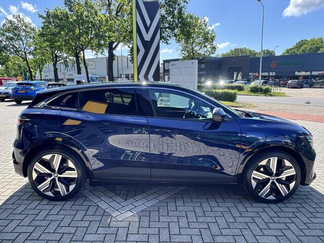 Renault MEGANE E-Tech Business Edition 220 pk Comfort Range l Tijdelijke prijsknaller met two-tonelak en 20'' wielen! l Meer dan ¤ 5.000 voordeel! l WEES ER SNEL BIJ!!