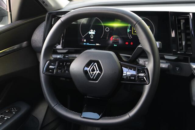 Renault MEGANE E-Tech EV40 Boost Charge Equilibre EV | Carplay | Camera | Airco | Cruise Control