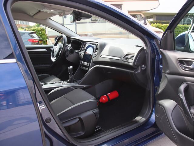 Renault MEGANE Estate 1.5 Blue dCi Intens FULL LED, HUD, Bose, Keyless Stoel- & Stuurvw. SALE!!