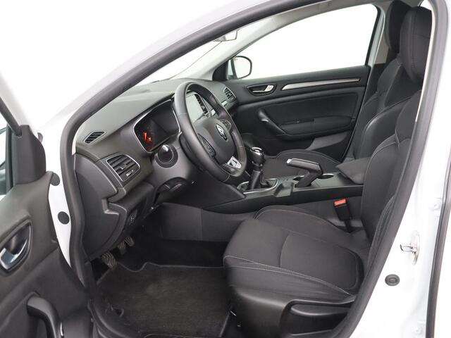 Renault MEGANE 1.0 TCe Zen | Carplay | Trekhaak | Navigatie | Full LED | DAB | Climate control | Parkeerhulp | Cruise control | Bluetooth