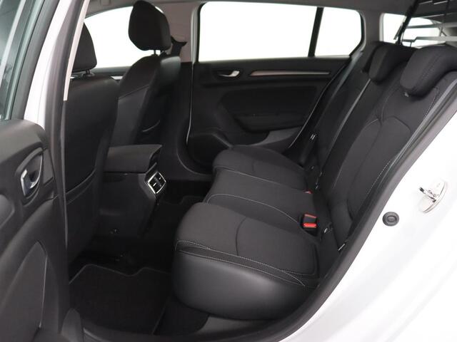 Renault MEGANE 1.0 TCe Zen | Carplay | Trekhaak | Navigatie | Full LED | DAB | Climate control | Parkeerhulp | Cruise control | Bluetooth