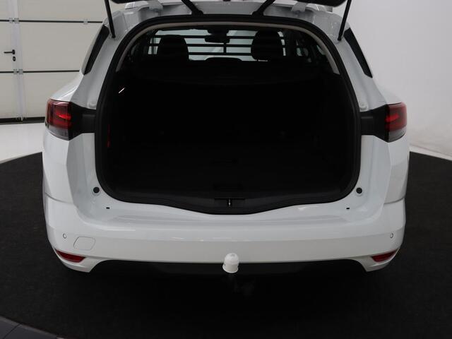 Renault MEGANE 1.0 TCe Zen | Carplay | Trekhaak | Navigatie | Full LED | DAB | Climate control | Parkeerhulp | Cruise control | Bluetooth