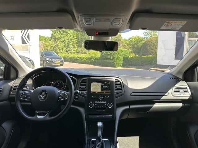 Renault MEGANE IV TCe 140 EDC Limited | All seasonbanden | Parkeersensoren achter | Navigatiesysteem | Automaat | Goed onderhouden |