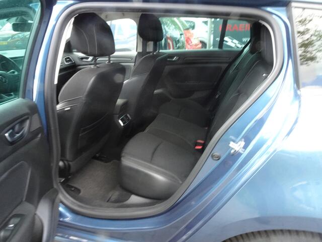 Renault MEGANE Estate 1.3 TCe Limited