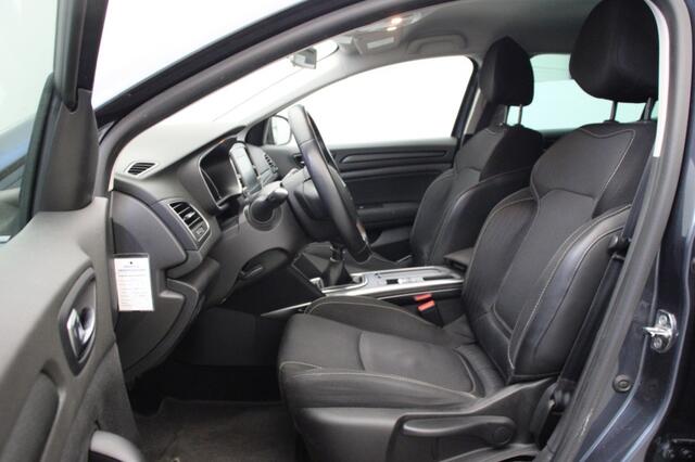 Renault MEGANE 1.2 TCe Limited - Carplay, Keyless, Clima, Trekhaak
