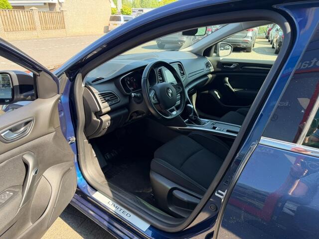 Renault MEGANE 1.3 TCe 140pk Automaat Navi Carplay Led Airco