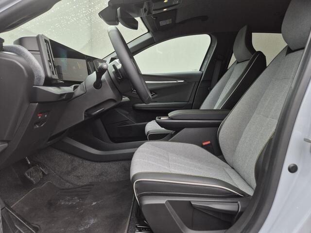 Renault MEGANE E-Tech comfort range techno 60 kWh / SOH 99,45% / Fabrieksgarantie tot 12-2027 / CCS snelladen / Warmtepomp / Adaptief cruise control / Achteruitrijcamera / Apple Carplay Android Auto / Keyless Entry/Start /