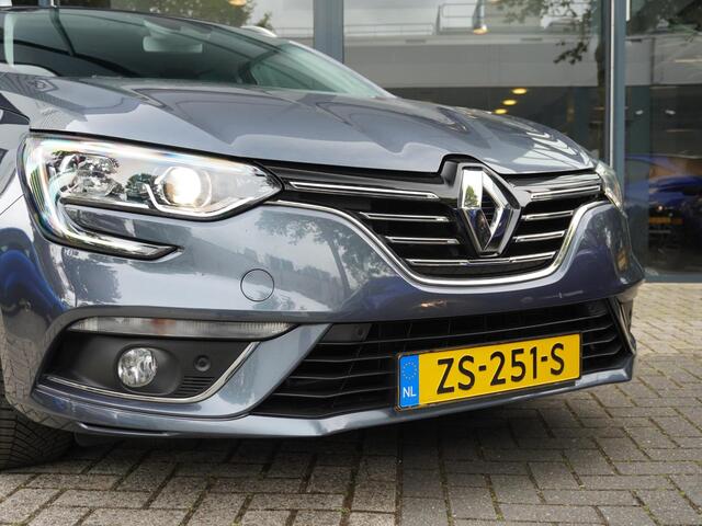Renault MEGANE Estate 1.3 TCe Limited / TREKHAAK / DEALER OND. / NAVI / CAMERA / PDC 360 / BLINDSPOT / CLIMATE / PRIVACY GLASS / KEYLESS / CRUISE / 17'' LMV ALL-SEASON
