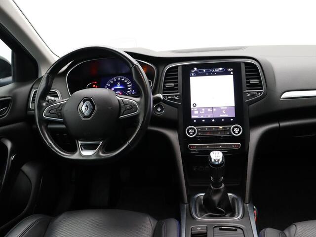 Renault MEGANE Estate 140pk TCe Intens | Volledig lederen interieur | Elektrische bestuurdersstoel | Head Up Display | Stoel en stuurverwarming |