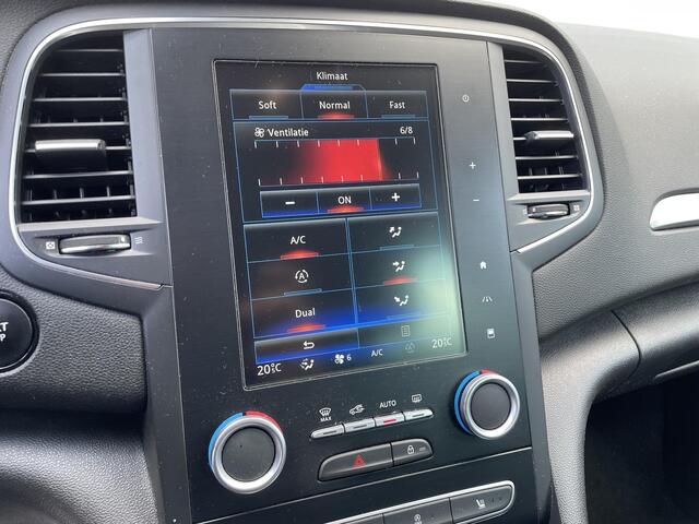 Renault MEGANE Estate 1.2 TCe 130 Bose | Navigatie 8,7" | Stoelverwarming | Trekhaak afneembaar | Dealer onderhouden!