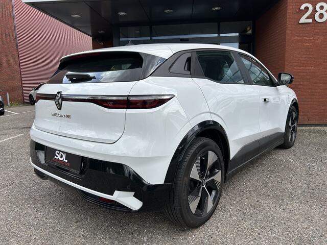 Renault MEGANE E-Tech EV40 Boost Charge Equilibre // FULL LED // STOEL + STUURWIELVERWARMING // CLIMA // APPLE CARPLAY / ANDROID AUTO // CAMERA // DIGITAAL DISPLAY // KEYLESS