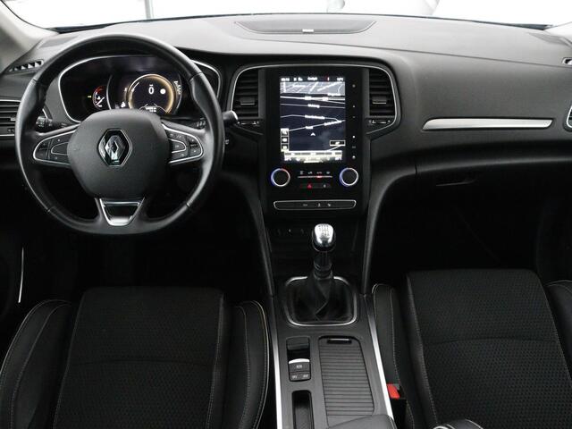 Renault MEGANE 1.2 TCe Bose | Panoramadak | Camera | Half leder | Park Assist | Massage | Bose Sound | Navigatie | Keyless | Cruise control | Bluetooth | Climate control | 2e eigenaar | Origineel NL