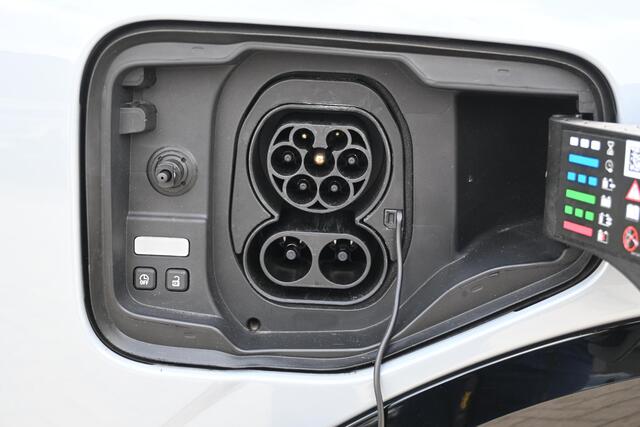 Renault MEGANE E-Tech comfort range techno 60 kWh | 360 CAMERA | STUURVERWARMING | NAVI | ADAPT. CRUISE CONTROL | APPLECARPLAY/ANDROIDAUTO | CLIMATE CONTROL | PDC | LMV