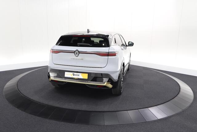 Renault MEGANE E-Tech EV60 Optimum Charge Iconic | 360 Camera | Harman Kardon | Stoelmassage | Dodehoekdetectie