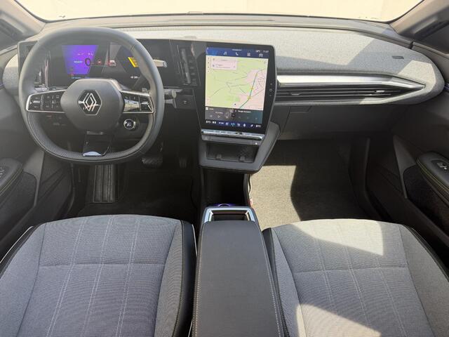 Renault MEGANE E-Tech comfort range techno 60 kWh / SOH 97 % / Trekhaak / Fabrieksgarantie tot 9-2027 / Harman&Kardon Audio / Dodehoek Detectie / 360 Graden Camera / CCS Snel Laden / Navigatie / Adaptief Cruise Control / Stoelverwarming /