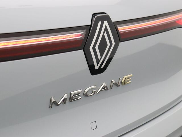 Renault MEGANE E-Tech 220pk Iconic 60 kWh | Sport Design Pakket | Black Pack | 360 graden camera | Harman Kardon |