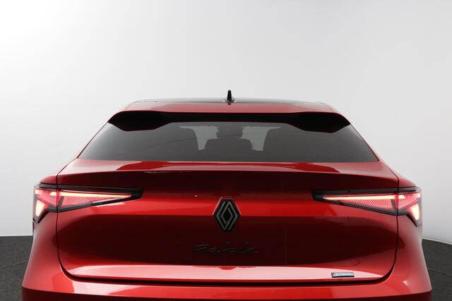 Renault Rafale E-Tech 4x4 plug-in hybrid 300 atelier Alpine