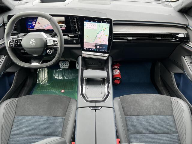 Renault Rafale 1.2 E-Tech 4x4 plug-in hybrid 300 atelier Alpine