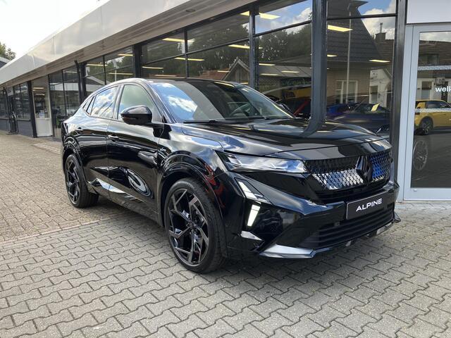 Renault Rafale E-Tech 4x4 plug-in hybrid 300 atelier Alpine 1 KM " NIEUW " / TREKHAAK / SOLAR BAY DAK / PACK VISION / HEAD-UP / ELECTR. VERST. STOELEN / ELECTR. ACHTERKLEP CAMERA 360 / ETC.