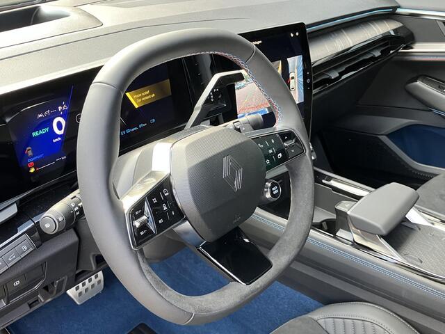 Renault Rafale E-Tech 4x4 plug-in hybrid 300 atelier Alpine 1 KM " NIEUW " / TREKHAAK / SOLAR BAY DAK / PACK VISION / HEAD-UP / ELECTR. VERST. STOELEN / ELECTR. ACHTERKLEP CAMERA 360 / ETC.