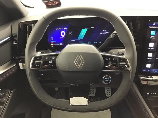 Renault Rafale E-Tech 4x4 plug-in hybrid 300 esprit Alpine SOLARBAY GLAZEN DAK/ ELEK. ACHTERKLEP/ 4X4 AANDRIJVING EN 4 WIEL STURING/ 2 LAADKABELS/ ETC... RIJKLAAR!
