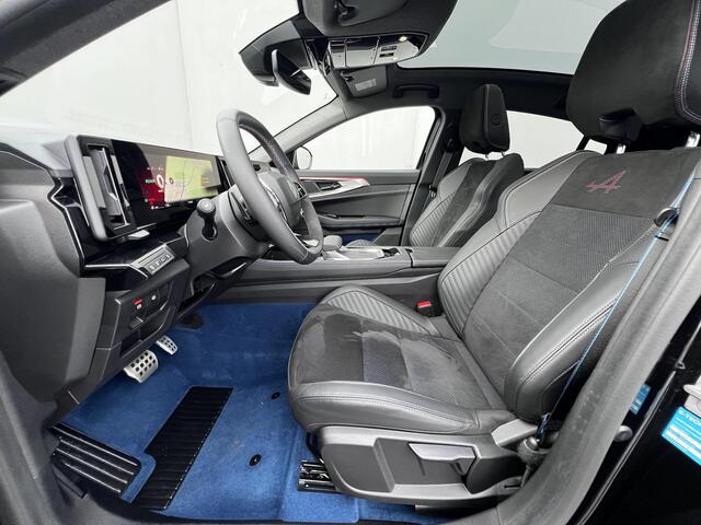 Renault Rafale E-Tech 4x4 plug-in hybrid 300 esprit Alpine / Fabrieksgarantie tot 04-2027 / 300 pk / EAER 98 km / Panoramadak variabele transparantie / HUD / Camera 360° / Elektrische klep / Navigatie / Apple Carplay Android / Stuur-, stoel- en voorruitverwarming / LM 2