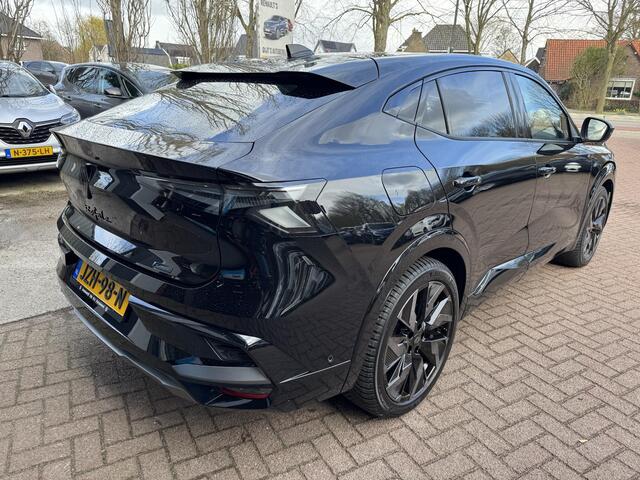 Renault Rafale 1.2 E-Tech 4x4 plug-in hybrid 300 esprit Alpine