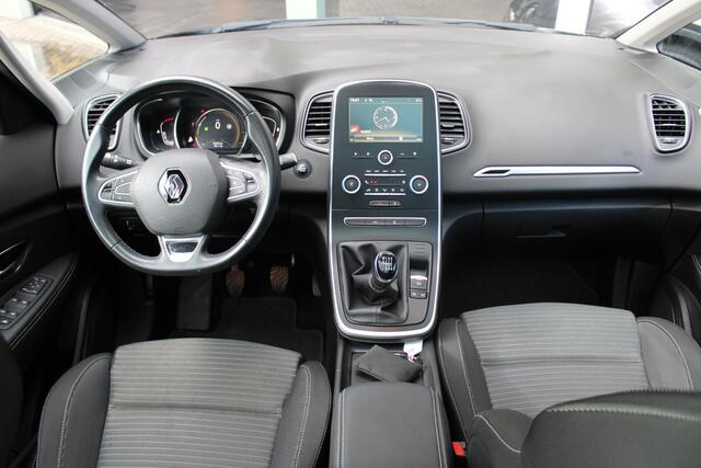 Renault SCENIC 1.2 TCe Panorama dak | Cruise control | Navigatiesysteem | Winterbanden Set met velgen | Trekhaak | Trekgewicht 1850 KG