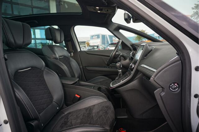 Renault SCENIC 1.3 TCE 140 EDC Black Edition, Bose