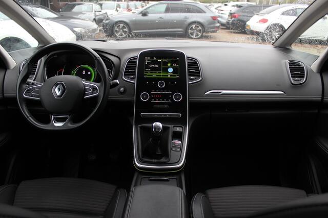 Renault SCENIC 1.2 TCe Intens / Camera / Head-up / Half leder / Keyless / 20'' / DAB / Cruise Control