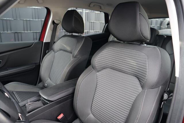 Renault SCENIC 1.2 TCe Zen | Cruise Control | Trekhaak | Climate Control | Keyless | 1850kg Trekgewicht