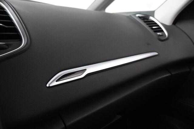 Renault SCENIC 1.3 TCe Limited | Navigatie | Trekhaak | Camera |