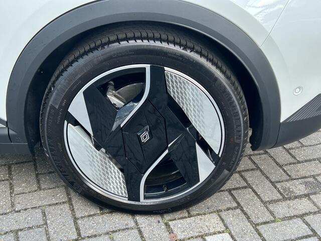 Renault SCENIC E-Tech Iconic 220 pk Long Range | Solarbay Panoramisch Dak | Pack Comfort Premium | Harman Kardon Audio