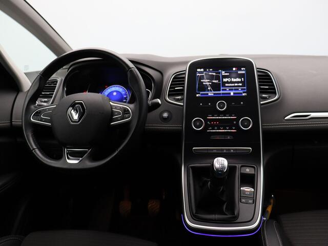 Renault SCENIC TCe 130pk Intens | Trekhaak | Dealer onderhouden | Dodehoek detectie | Achteruitrijcamera | 20" Lichtmetaal |